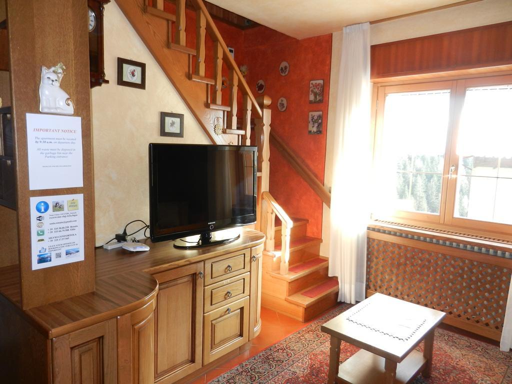 Casa Elda Apartment Isolaccia Phòng bức ảnh