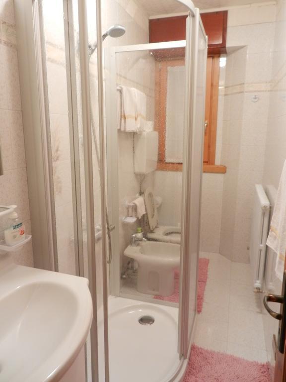 Casa Elda Apartment Isolaccia Ngoại thất bức ảnh